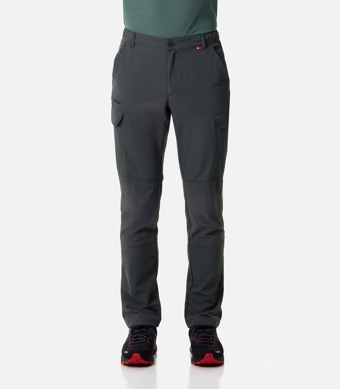 Pantalon léger à traitement anti-moustiques, porté, coloris anthracite