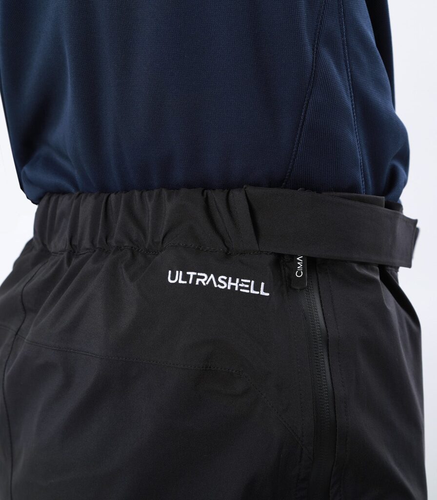 Pantalon imperméable, indispensable sur la côte ouest écossaise