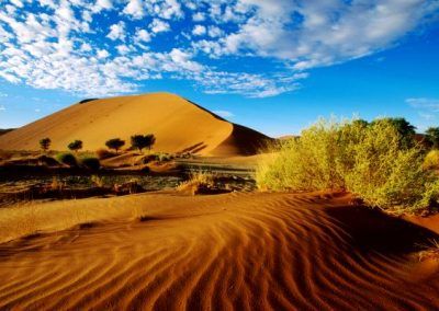 Sélection de vêtements de voyage pour la Namibie